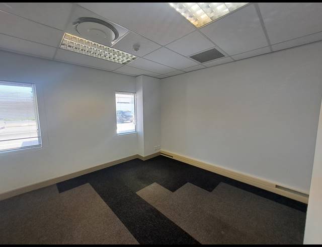 937M² OFFICE TO LET IN ILLOVO